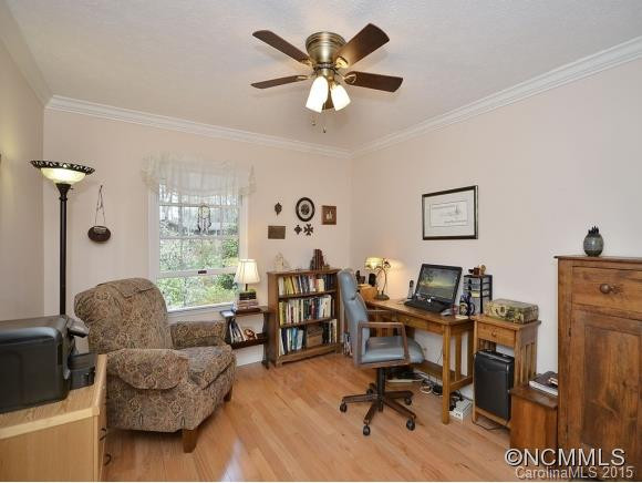 231 RAINTREE DRIVE - Photo 14