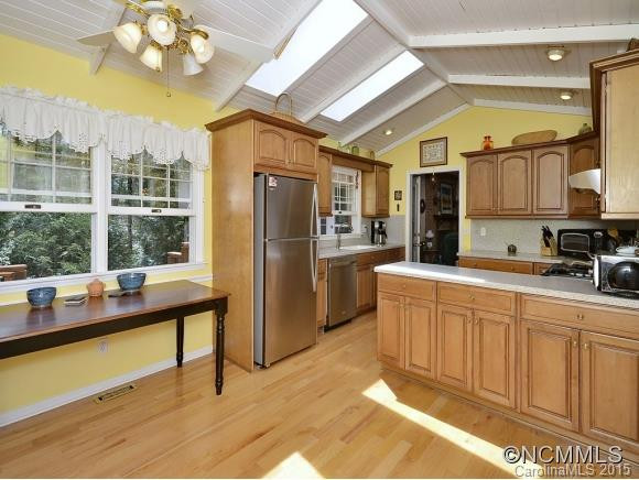 231 RAINTREE DRIVE - Photo 6
