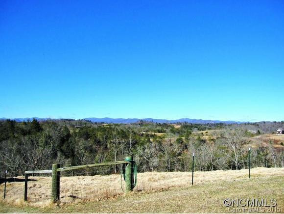 99 Spring Drive - Photo 2