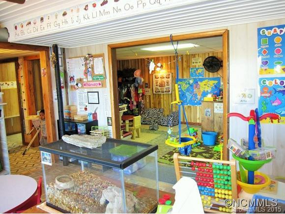 99 Spring Drive - Photo 11