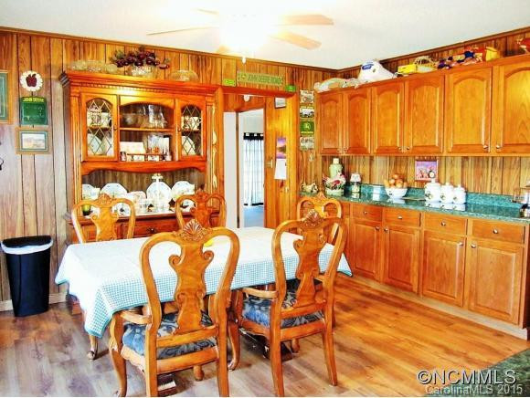 99 Spring Drive - Photo 4