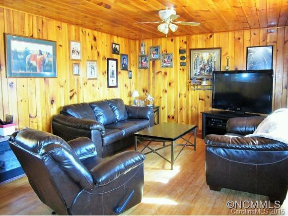 99 Spring Drive - Photo 5
