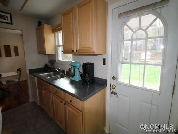 12 WOODHAVEN DRIVE - Photo 2