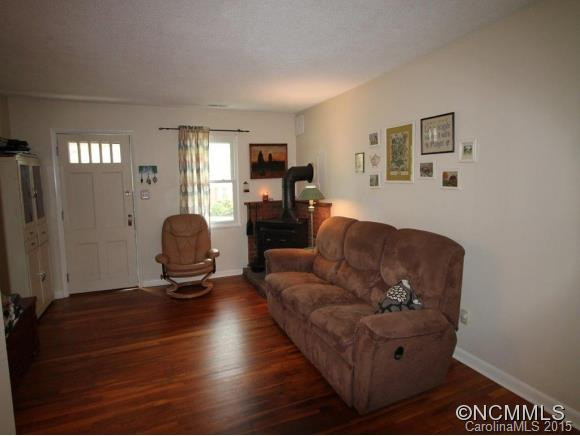 12 WOODHAVEN DRIVE - Photo 8