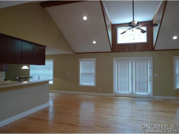 239 Cross Creek Drive - Photo 3