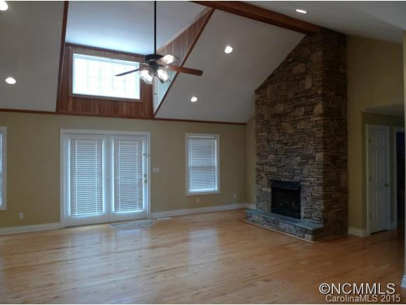 239 Cross Creek Drive - Photo 4