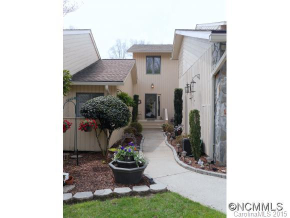 127 Cloverleaf Lane - Photo 2