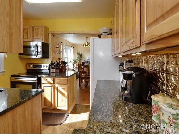 106 ALBERT DRIVE - Photo 8