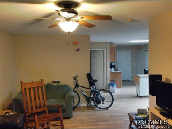 17 Ivy Street - Photo 6