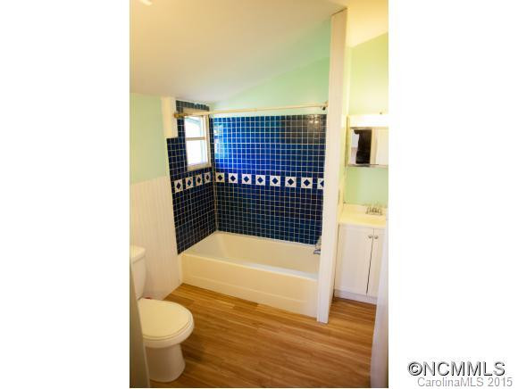 8 Shirleys Way - Photo 3