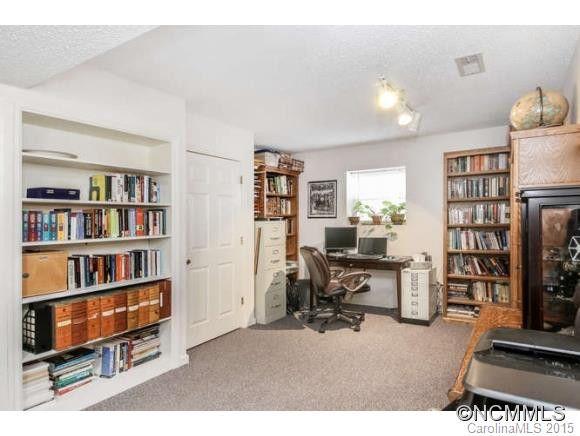 7 Silverlace Circle - Photo 14