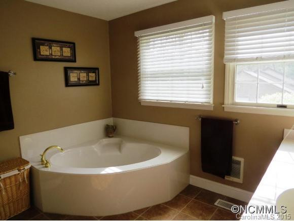 108 Robin Crest Drive - Photo 13