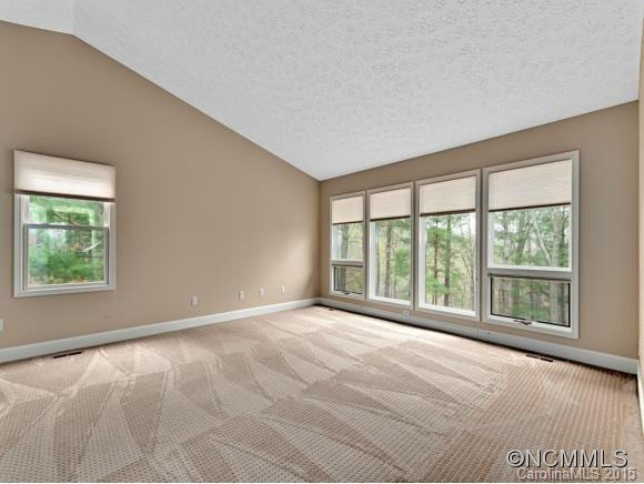 142 SKYVIEW CIRCLE - Photo 13