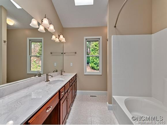142 SKYVIEW CIRCLE - Photo 14