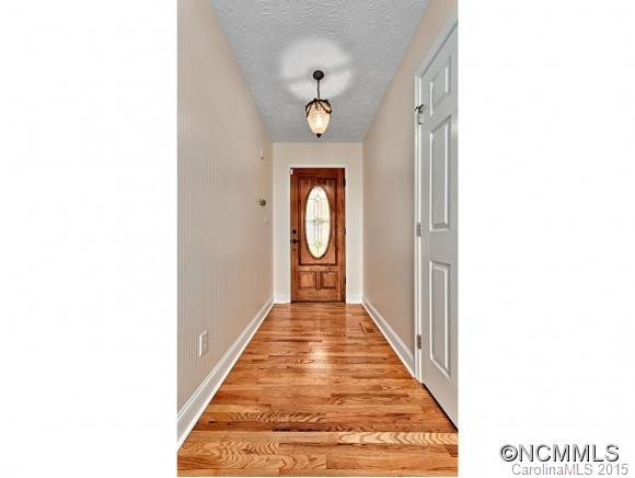 142 SKYVIEW CIRCLE - Photo 4