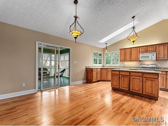 142 SKYVIEW CIRCLE - Photo 7