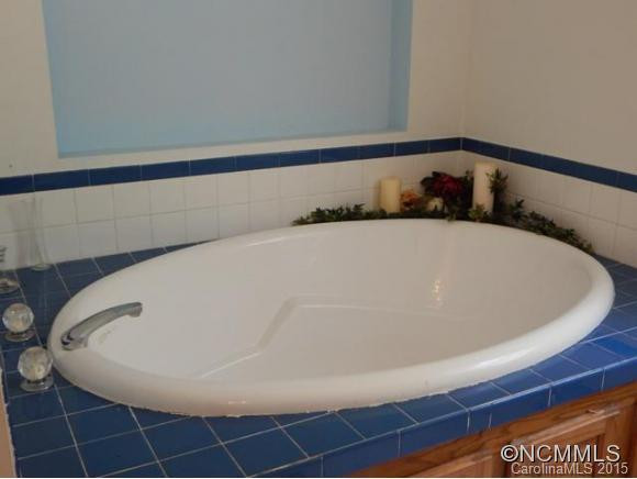 8311 Grapevine Road - Photo 10