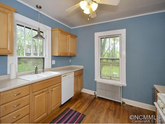 118 MONTANA AVE - Photo 3