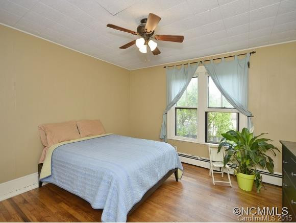 118 MONTANA AVE - Photo 8