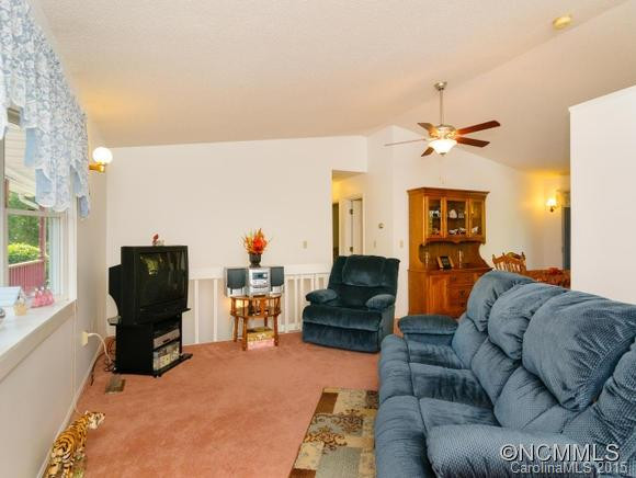 107 EDGEWOOD COURT - Photo 7