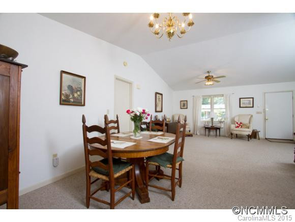 313 Resada Drive - Photo 4
