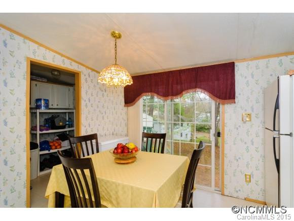 110 Sherwood Road - Photo 11