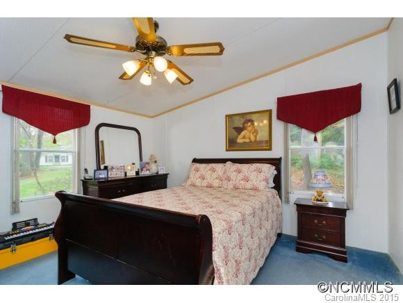 110 Sherwood Road - Photo 12