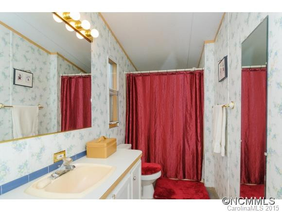 110 Sherwood Road - Photo 14