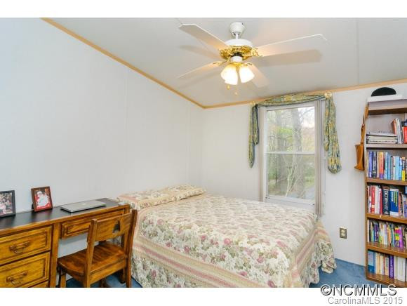 110 Sherwood Road - Photo 15