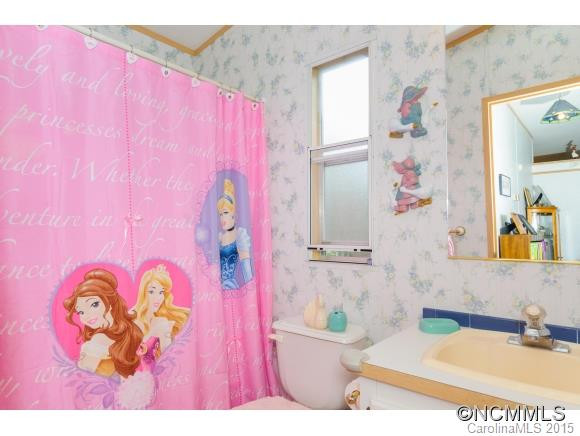 110 Sherwood Road - Photo 18