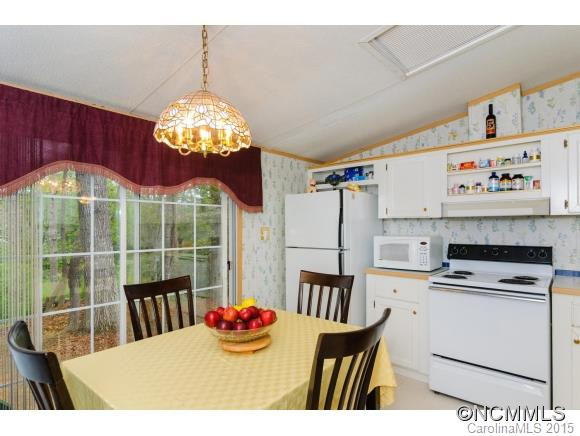 110 Sherwood Road - Photo 8