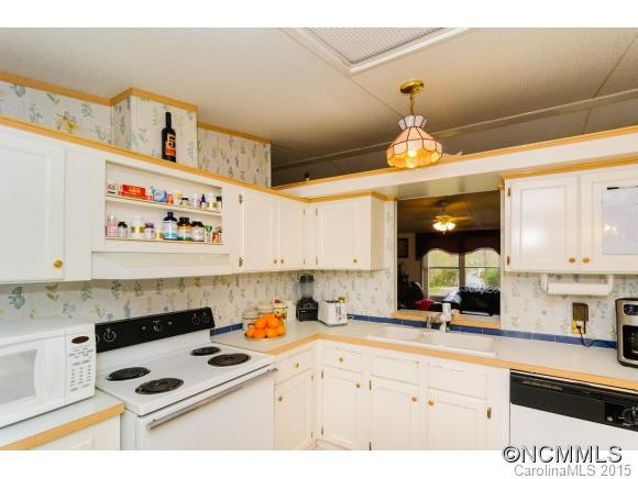 110 Sherwood Road - Photo 10