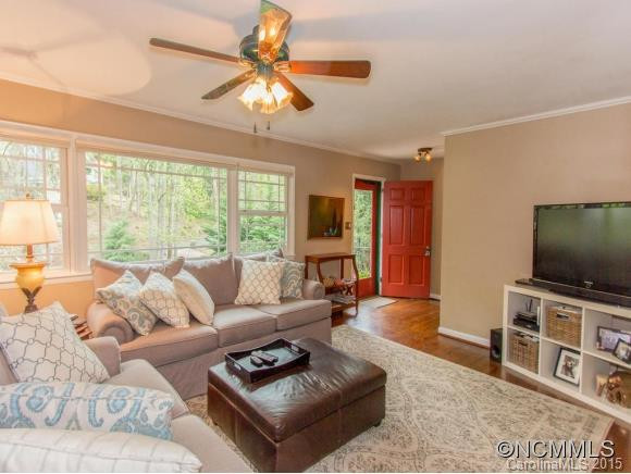 12 Maplewood Road - Photo 3