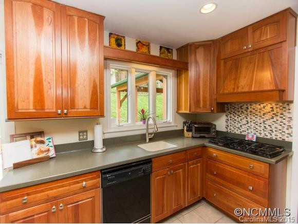 12 Maplewood Road - Photo 8