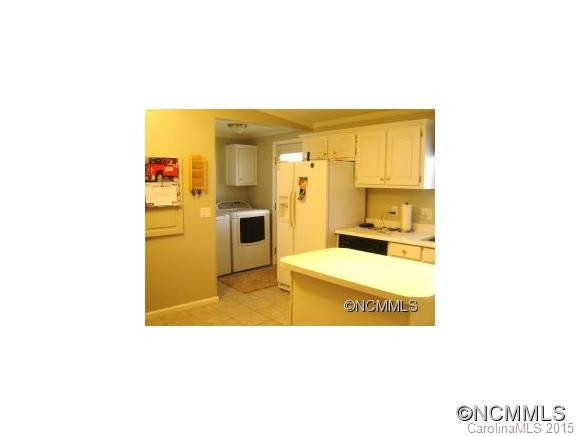 81 Laurel Terrace - Photo 3