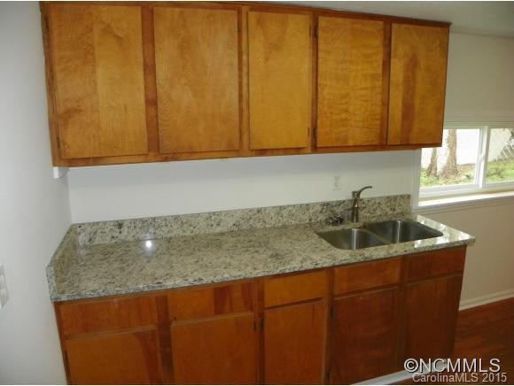 111 Hall St. - Photo 12