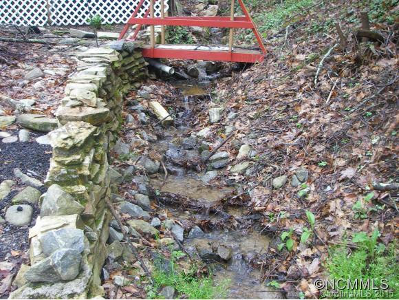242 HEMLOCK LOOP - Photo 2