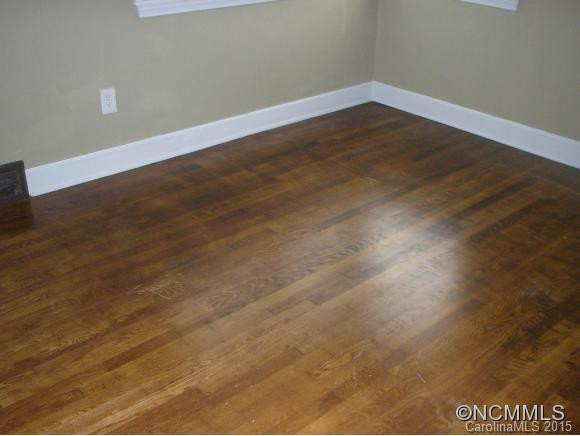 110 TRAMMELL AVENUE - Photo 11