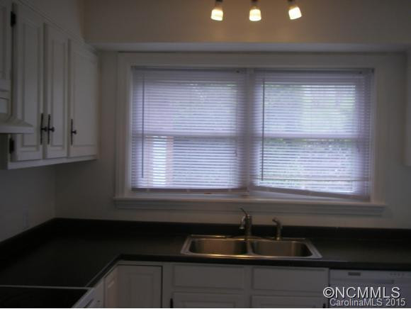 110 TRAMMELL AVENUE - Photo 13