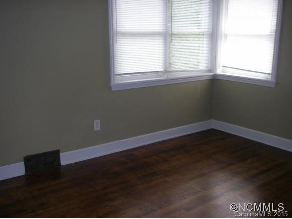 110 TRAMMELL AVENUE - Photo 10