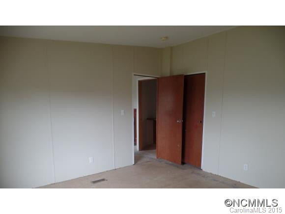 122 Danielle Drive - Photo 5