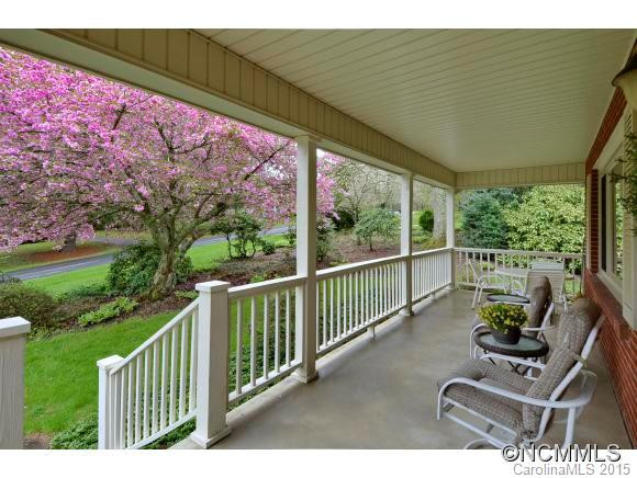 122 SIR GALAHAD DRIVE - Photo 16