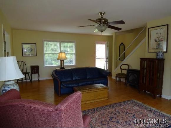 120 MOUNTAIN VALLEY DRIVE - Photo 3