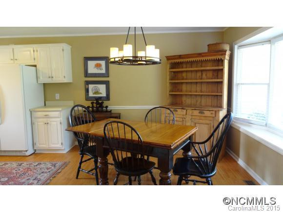 120 MOUNTAIN VALLEY DRIVE - Photo 4