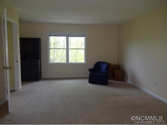 120 MOUNTAIN VALLEY DRIVE - Photo 9