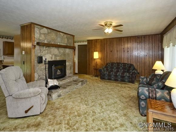 235 HENDRIX STREET - Photo 3