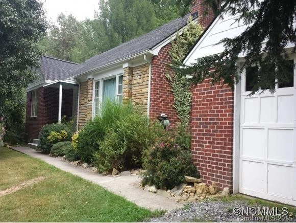 2102 WALNUT CREEK RD