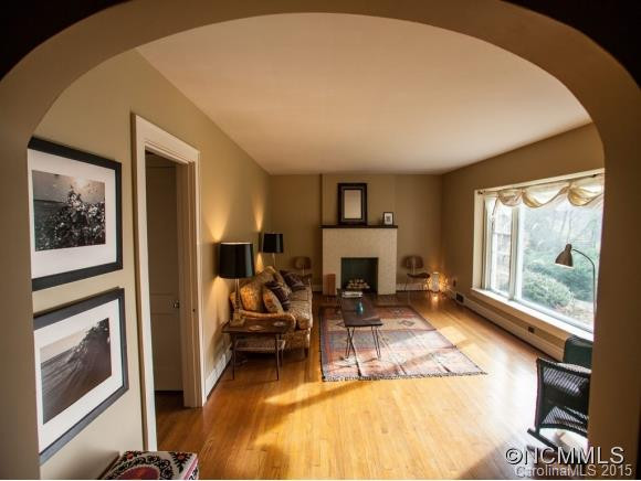 2102 WALNUT CREEK RD - Photo 8