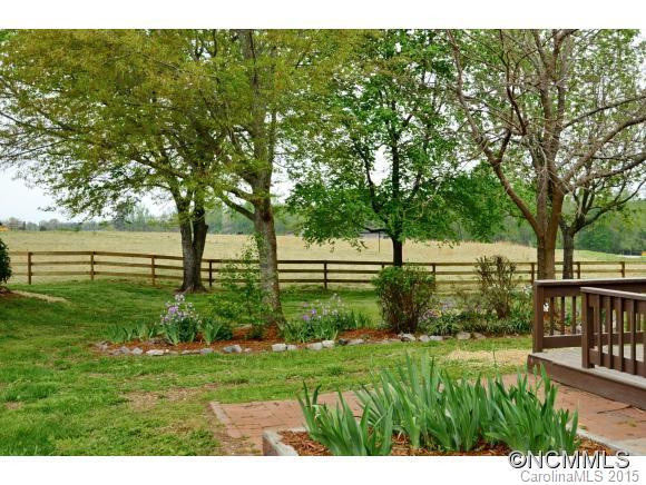 4786 Chesnee Road - Photo 5
