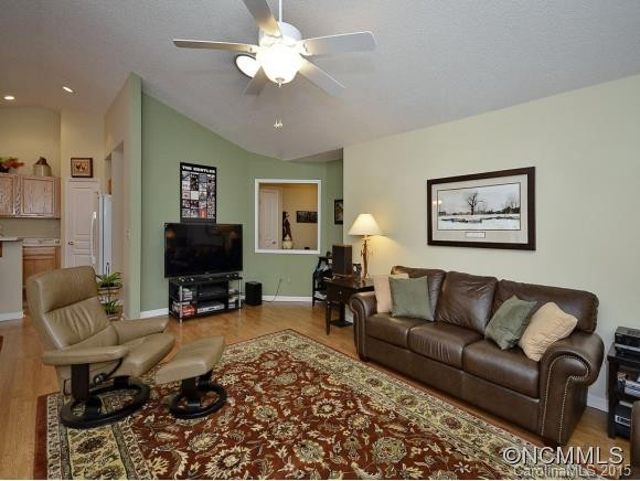 55 SUNVIEW CIRCLE - Photo 4